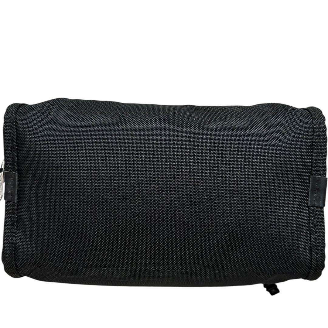 極美品　未使用級　トゥミ　トラベルポーチ　トラベルキット　ナイロン　ブラック