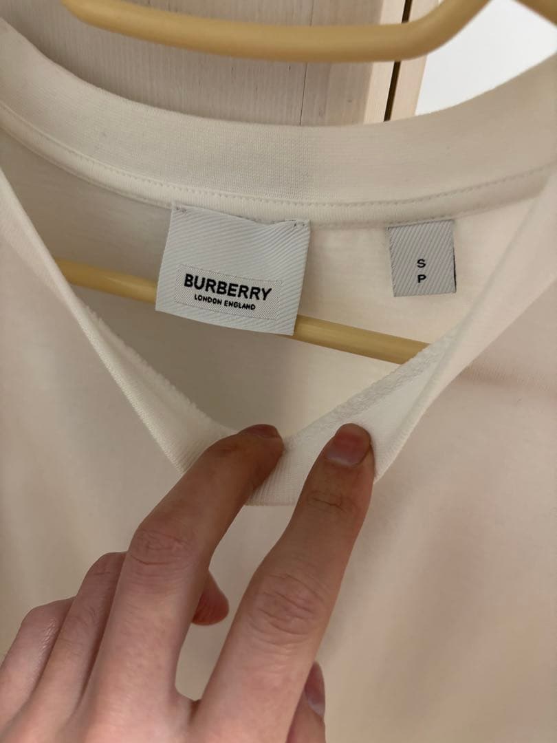 美品BURBERRY チェック柄袖 Tシャツ S