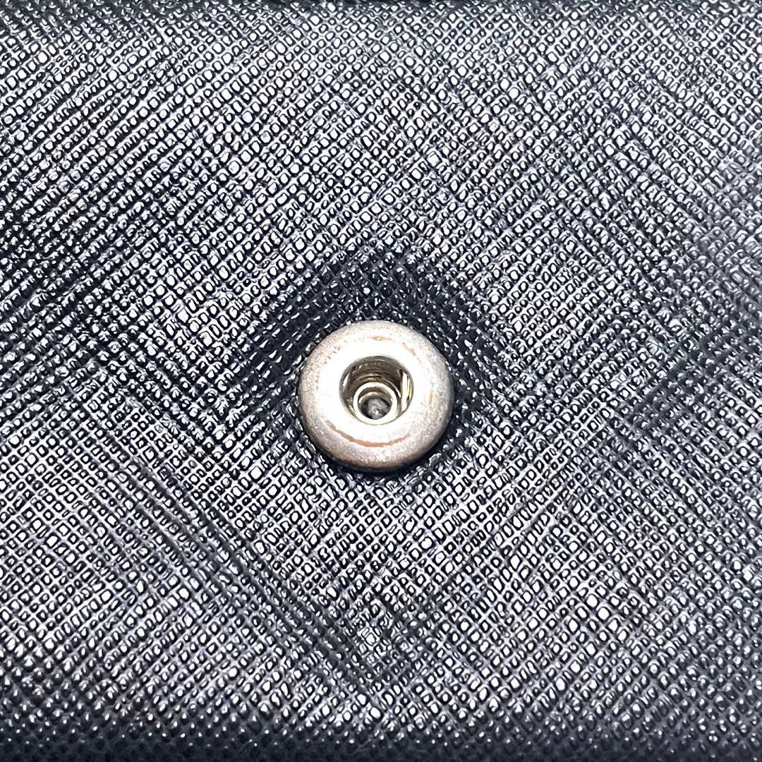 ヴィヴィアンウエストウッド 折財布 ブラック 三つ折り財布 レター型