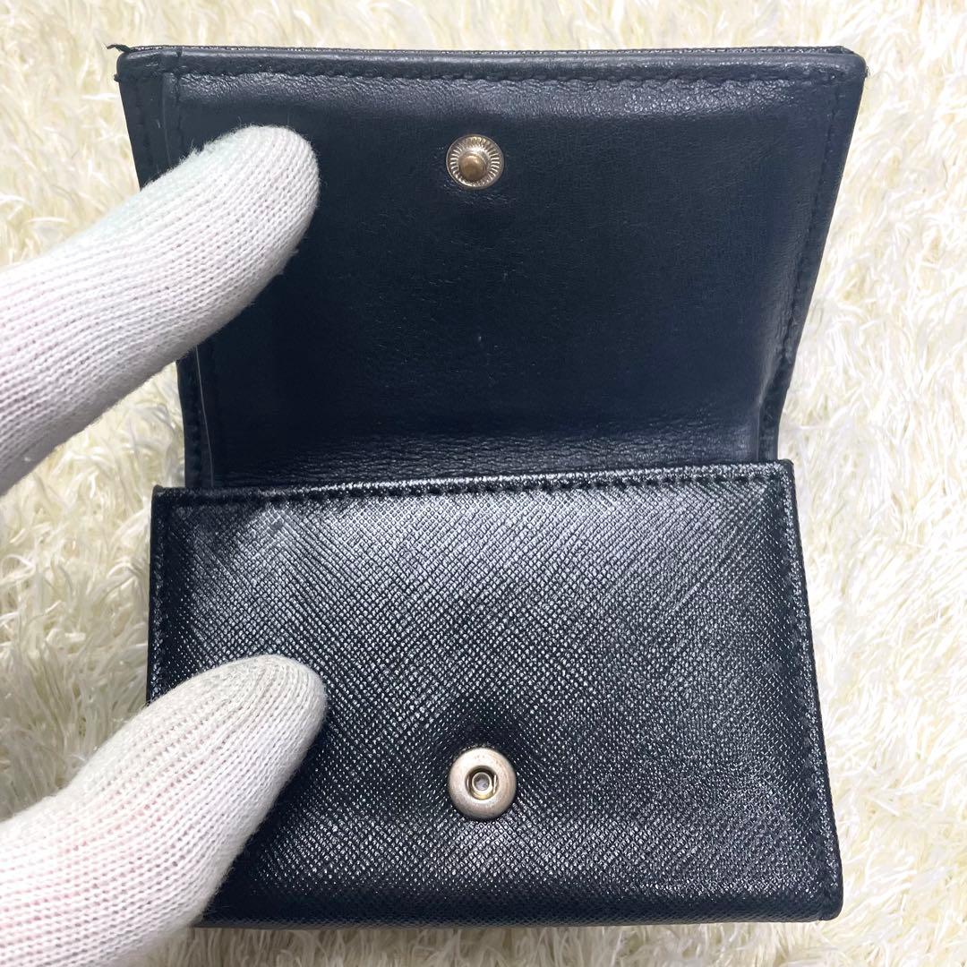 ヴィヴィアンウエストウッド 折財布 ブラック 三つ折り財布 レター型