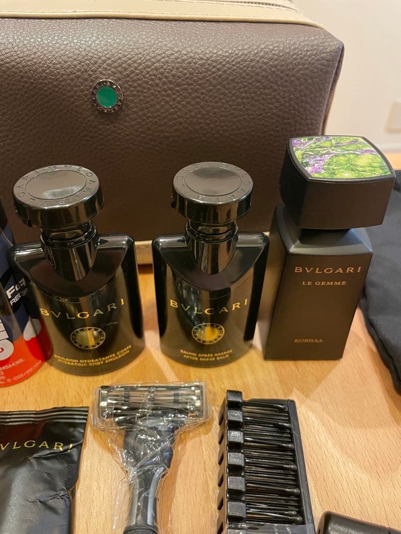 【新品】エミレーツ　ファーストクラス　アメニティ　男性用