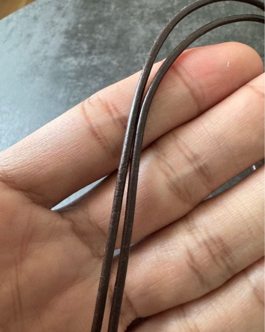 STRONG VOID LEATHER NECKLACE SILVER　Ours
