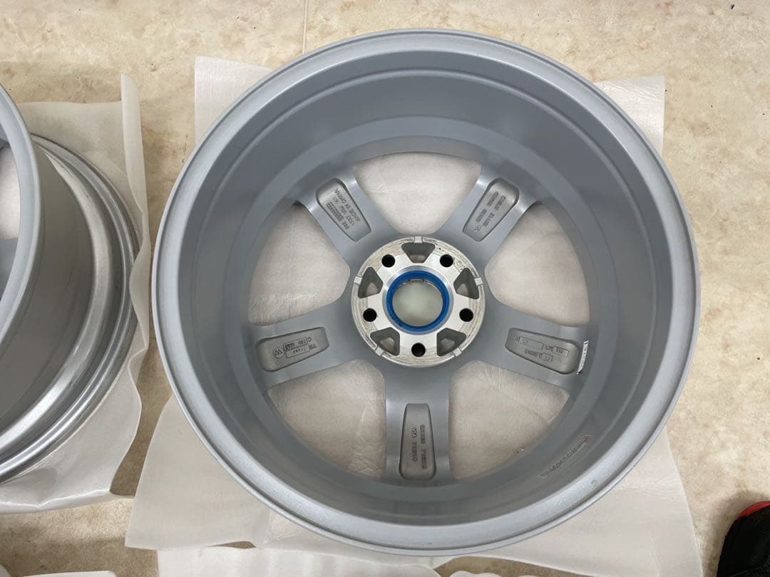 RINSPEED 17インチ 7.5J＋37 5H112純正ボルト対応4本セット