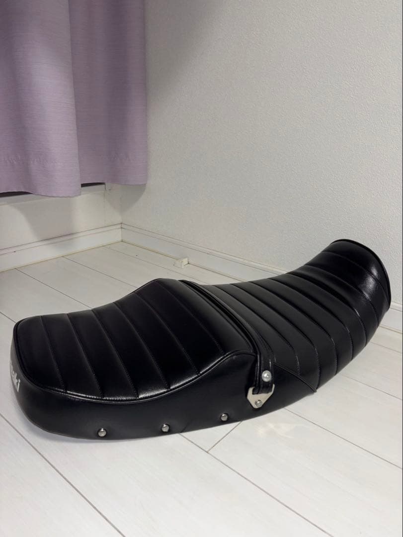 Kawasaki ゼファーχ タックロール シート （ ゼットファーザー ）