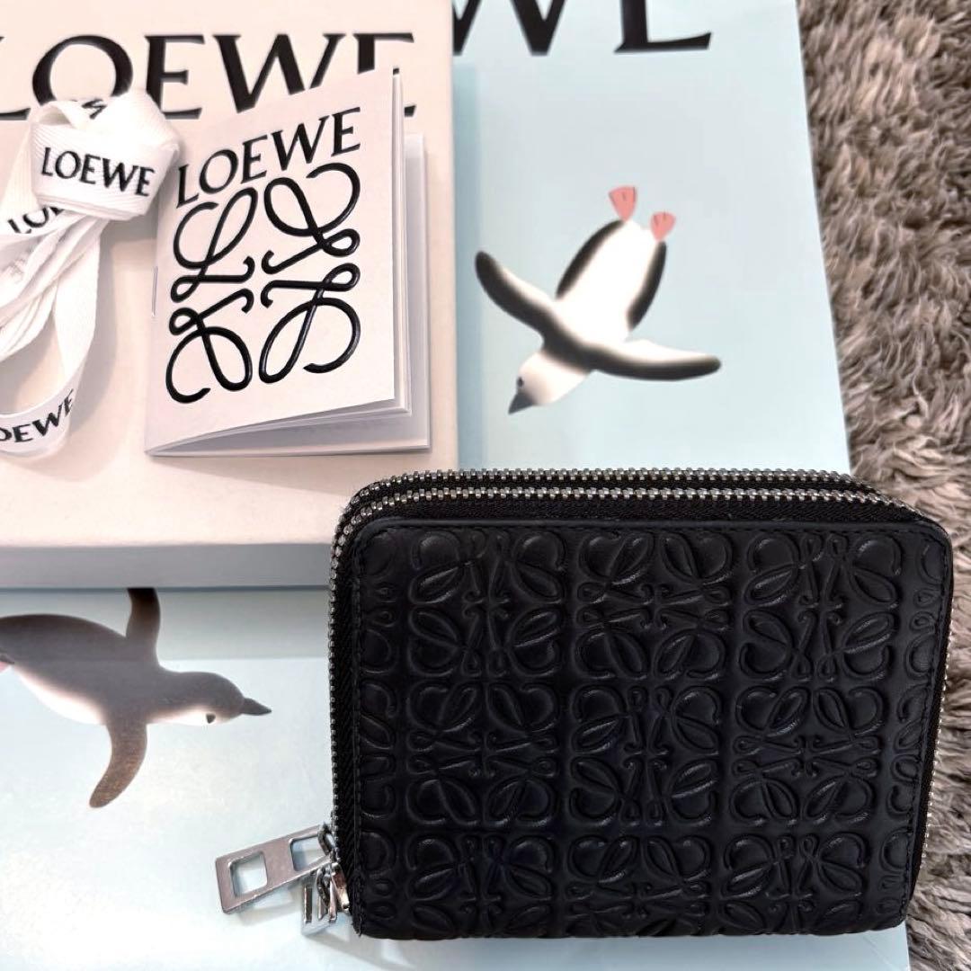 LOEWE リピートアナグラム ブラック 二つ折り ミニウォレット ジップ