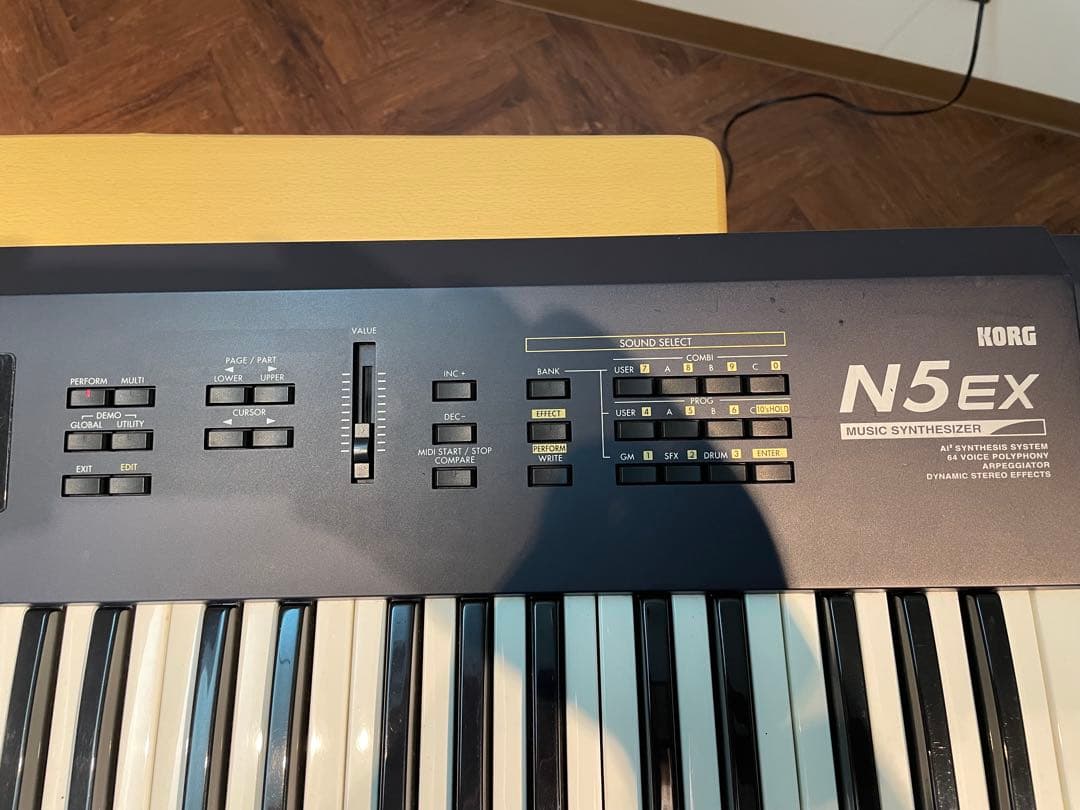 KORG N5EX シンセサイザー 61鍵　アダプター付属