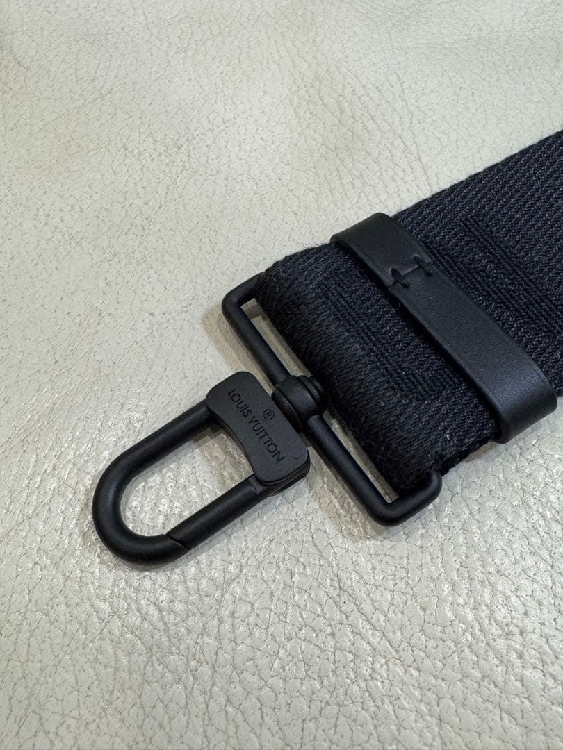 【定価61.6万・極上のカーフレザー】LOUIS VUITTON ロックイット