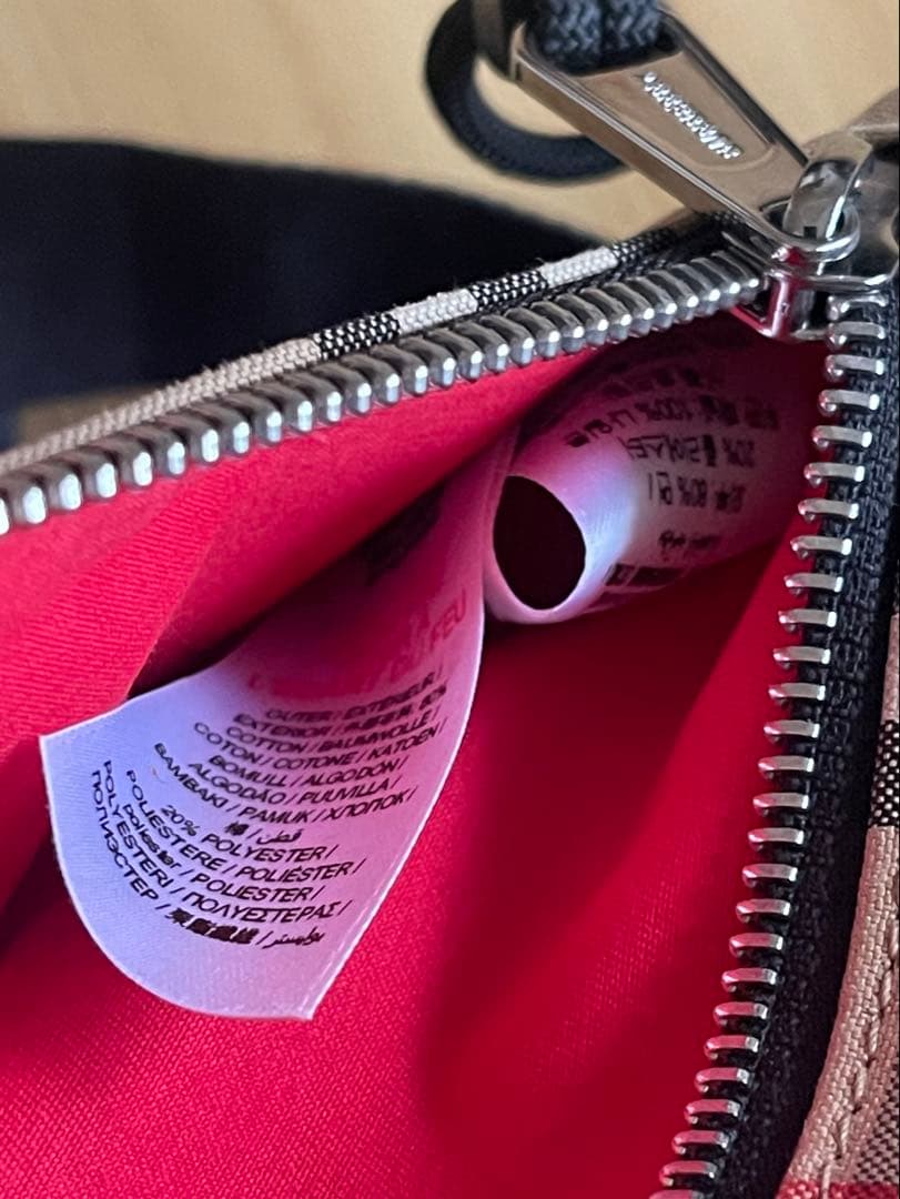 BURBERRY バーバリー ウエストポーチ 箱 袋 リボン タグあり