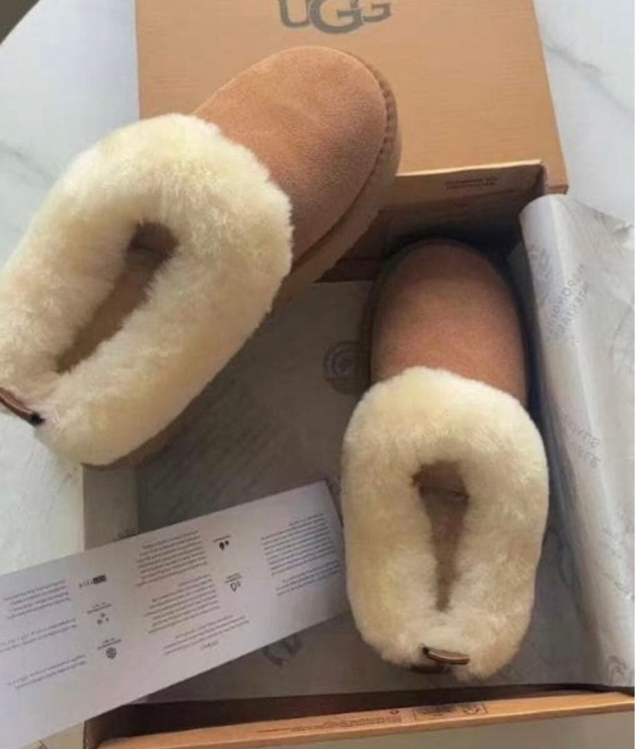 UGG Tazzelle ムートンブーツ 厚底 24CM