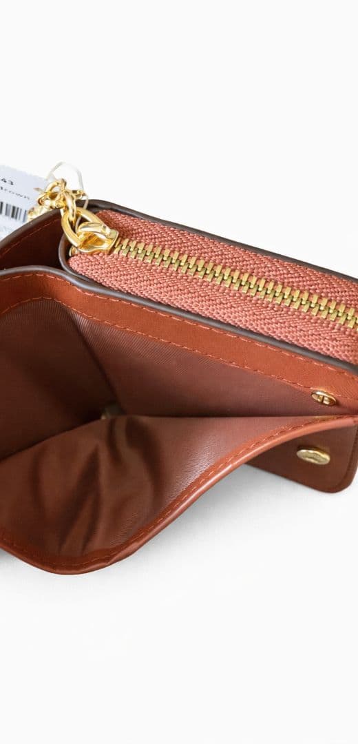 スヌーピー 二つ折り財布 新品未使用