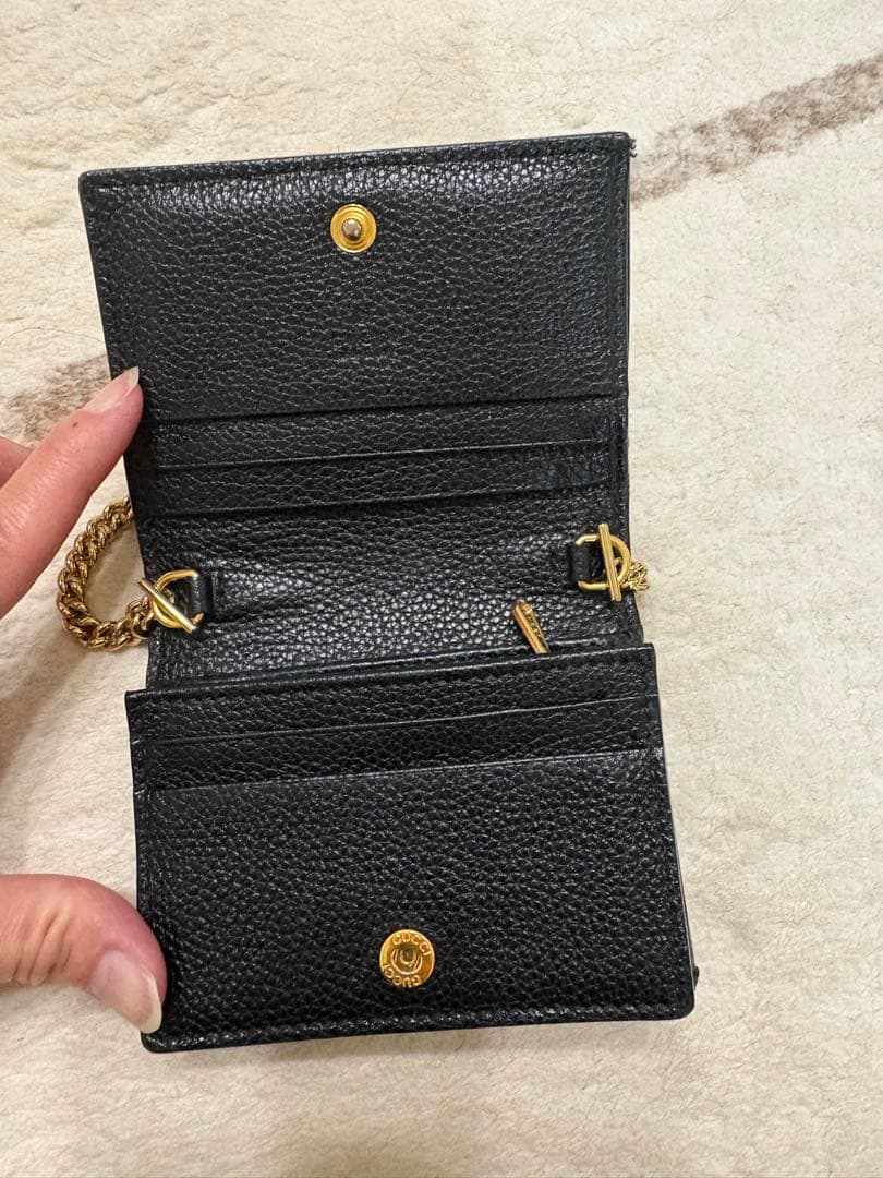 GUCCI　ズゥミ　二つ折り財布　チェーン　ブラック