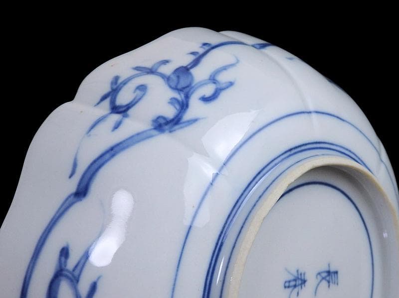 大聖寺伊万里　染錦　牡丹に葉唐草の図　輪花膾皿　F412AS-DBp