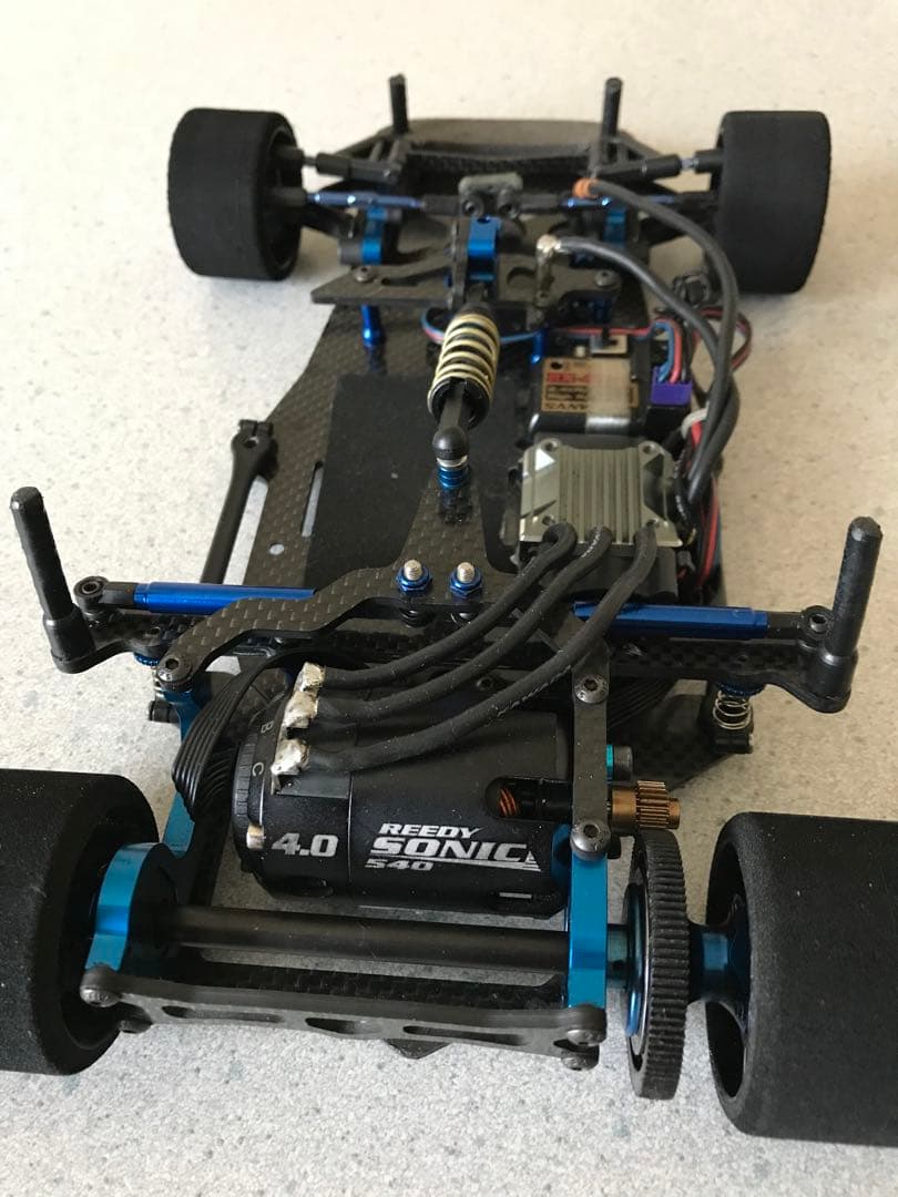 カーボン製シャーシ ホビーラジコンカー