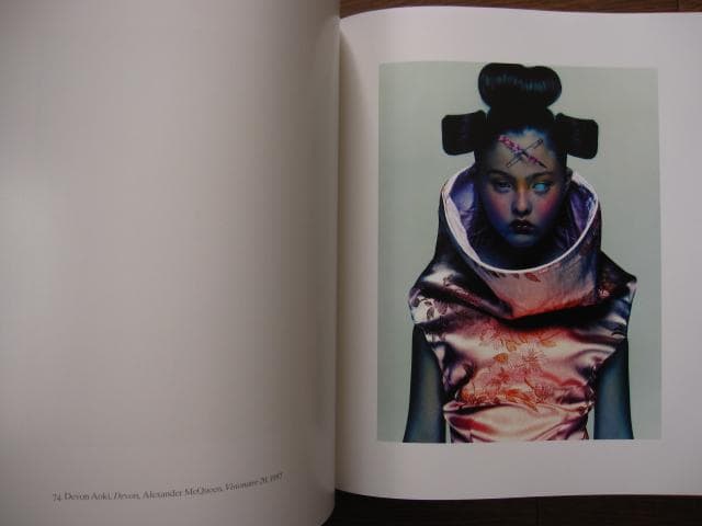 Nick Knight　Harper Design　ニック・ナイト