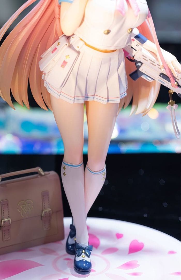 カ*ー様 ブルーアーカイブ 浦和ハナコ フィギュア 銃ver 美少女