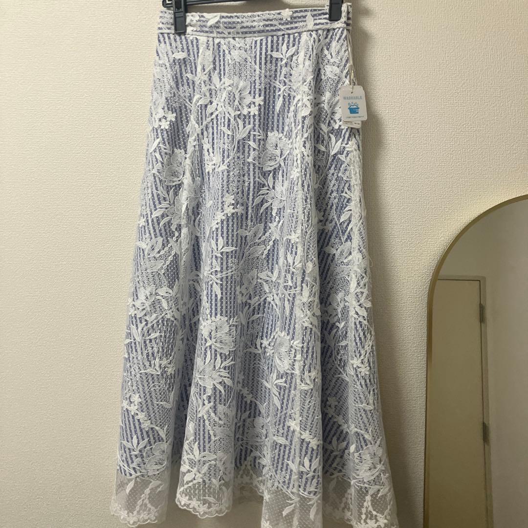 【新品】今季　ストロベリーフィールズ　スカラレーススカート　ブルー　M