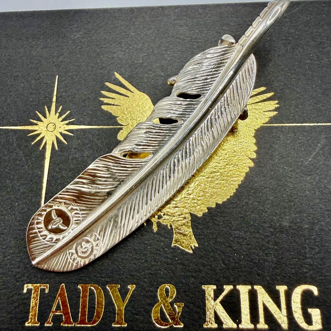 美品　タディ&キング　銀爪フェザーLL GPウルフ