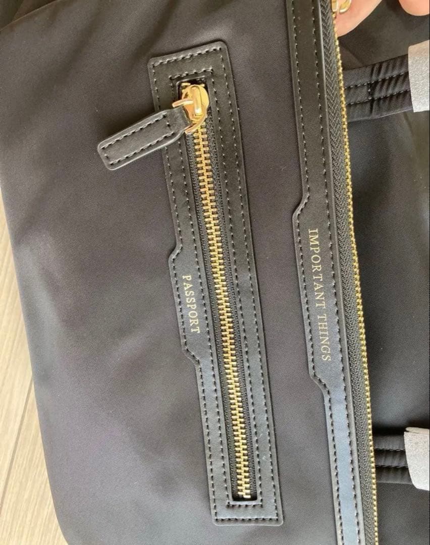 ANYA HINDMARCH インフライトバッグ　ブラック