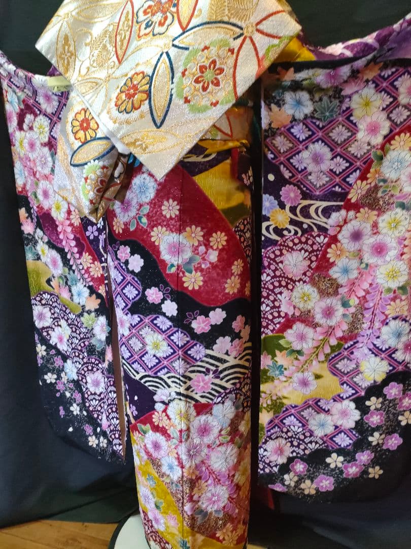 【お手続き中】逸品　濃紫　絞り　辻が花　振袖　　袋帯　その他セット