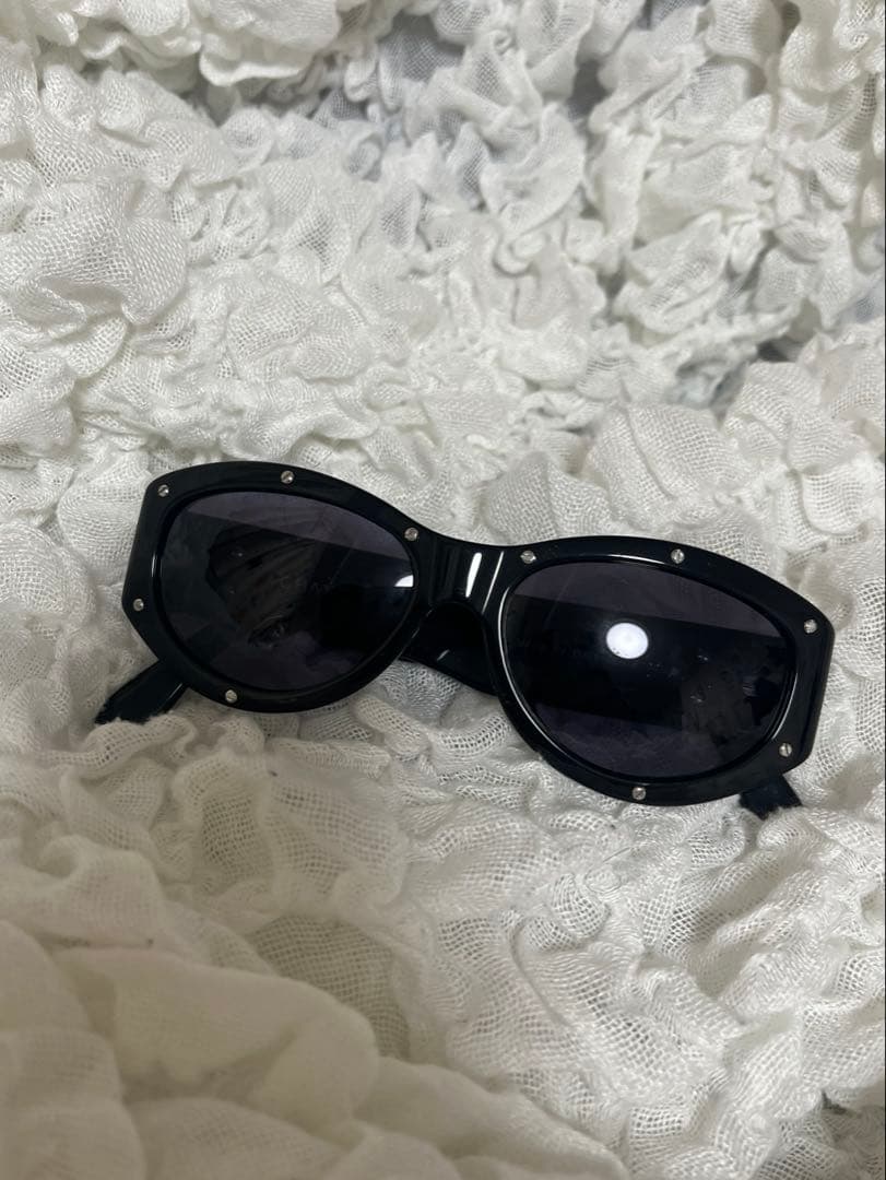 早いもん勝ちです！ お値下げ致しました。CHANEL キャットアイ サングラス