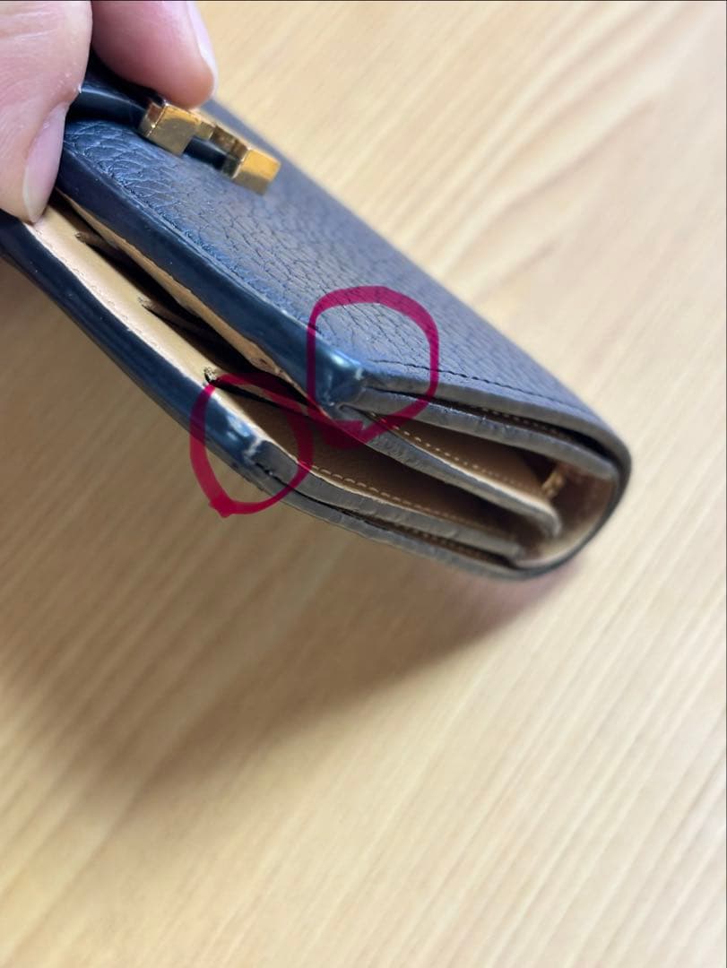 ルイヴィトン　LV ヴェルティカル ウォレット コンパクト　 VUITTON