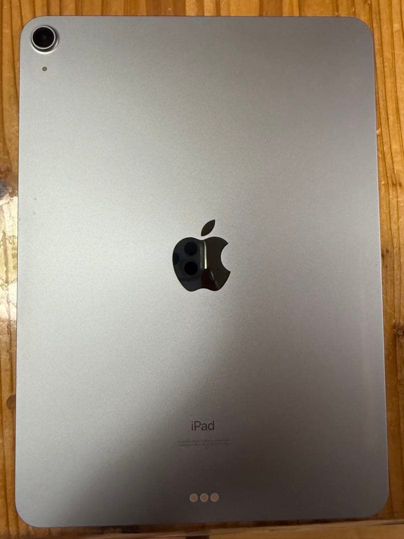 iPad本体 + Apple Pencil ケース、フィルム付き
