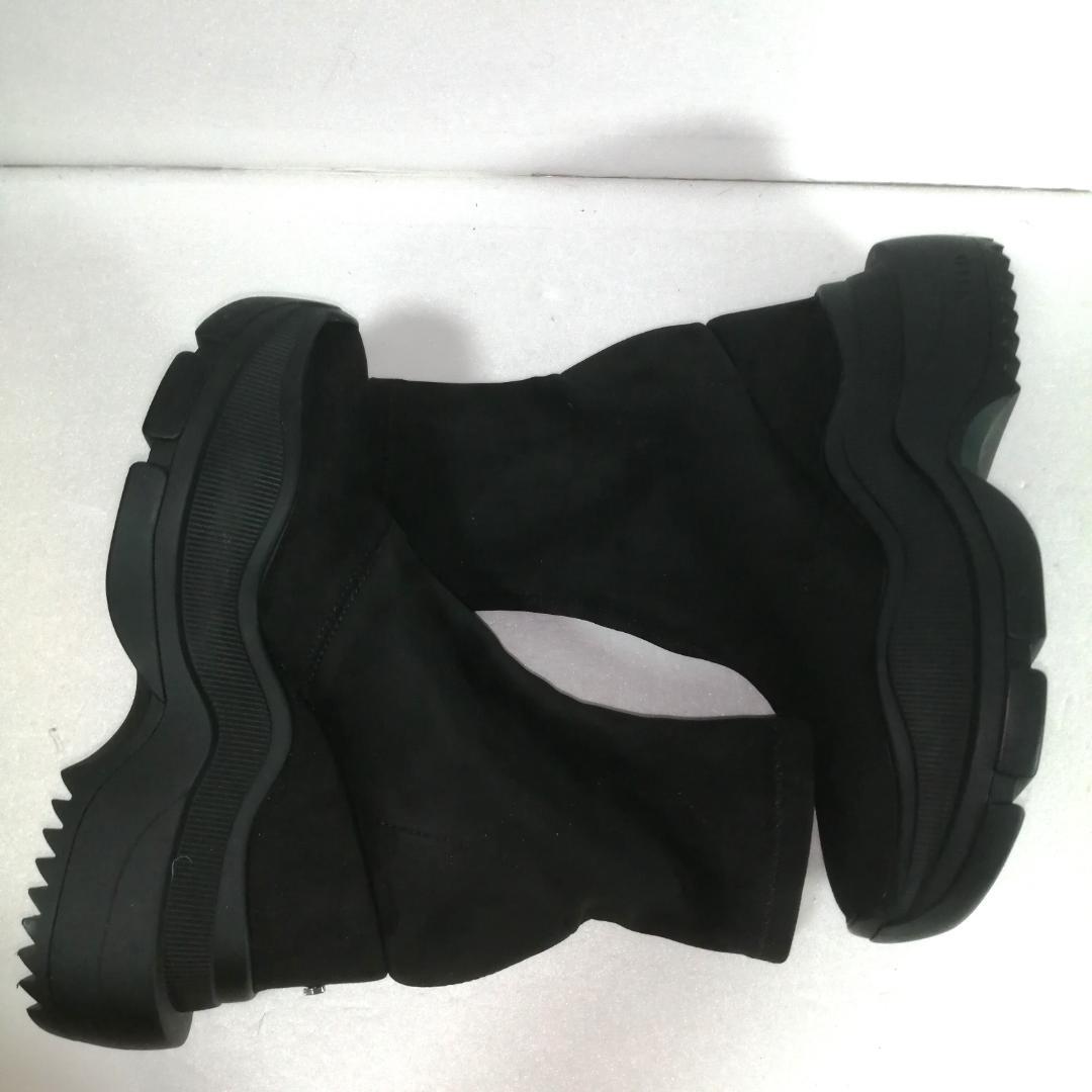 ●yello DOUBLE SNEAKER SHORT BO