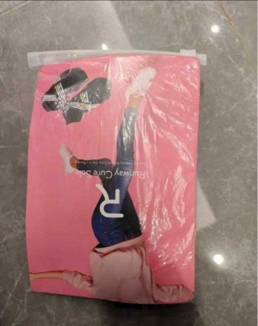 2枚新品未開封 Runway Cure Sole 矯正用品Mサイズ
