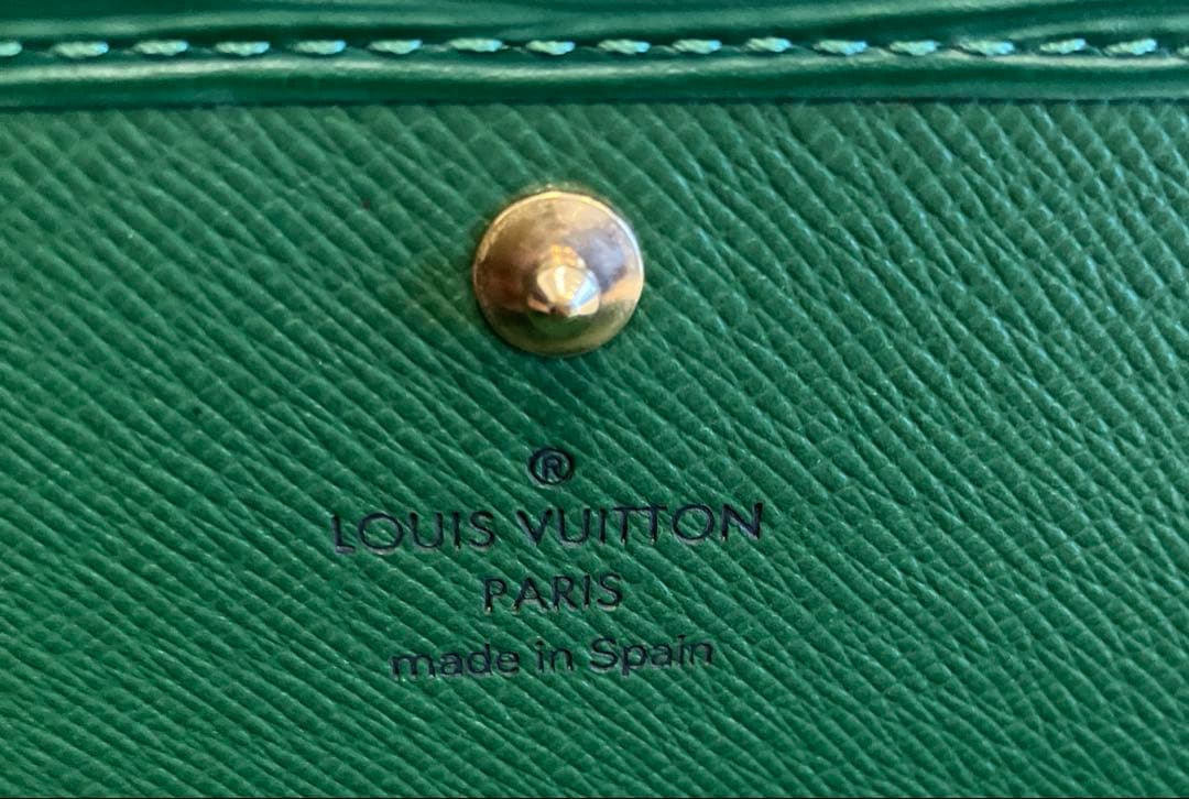 【未使用・訳あり】LOUISVUITTON ルイ・ヴィトン エピ 長財布 深緑