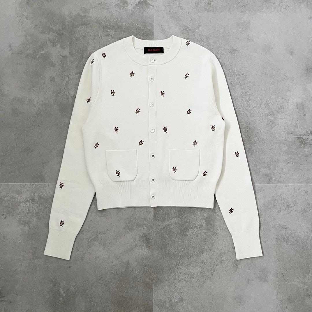 CABaN コットンカシミヤ エンブロイダリークルーネックカーディガン