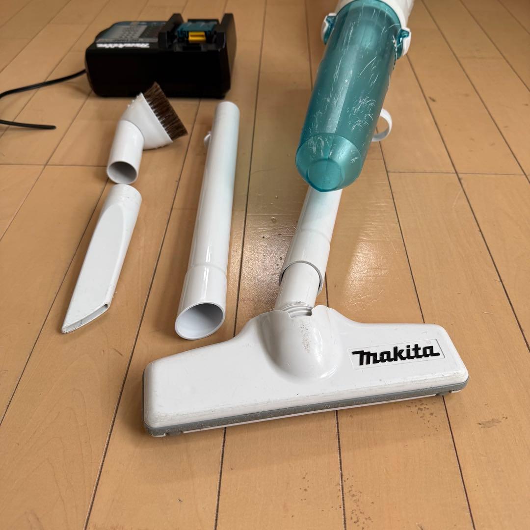 マキタ CL281FD 充電式クリーナ(白) 充電器・バッテリー付