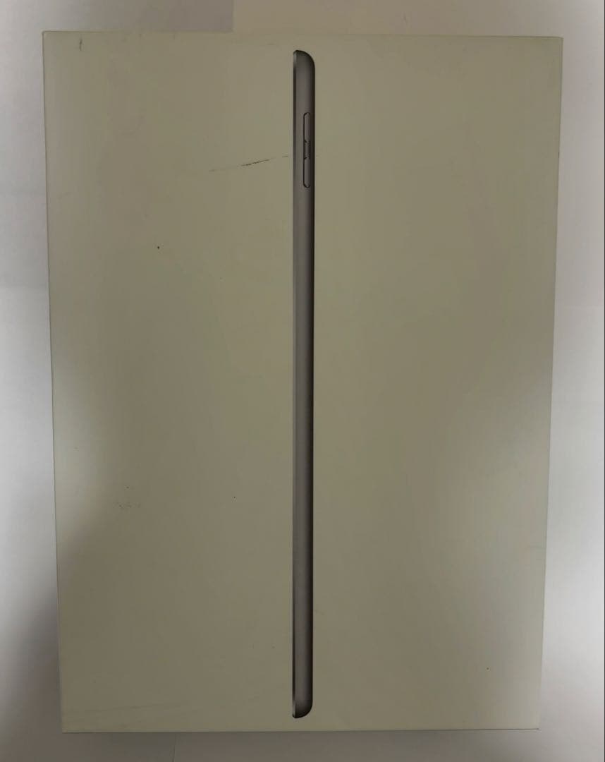 iPad (5th) 32GB Wi-Fi (バッテリー93%) シルバー