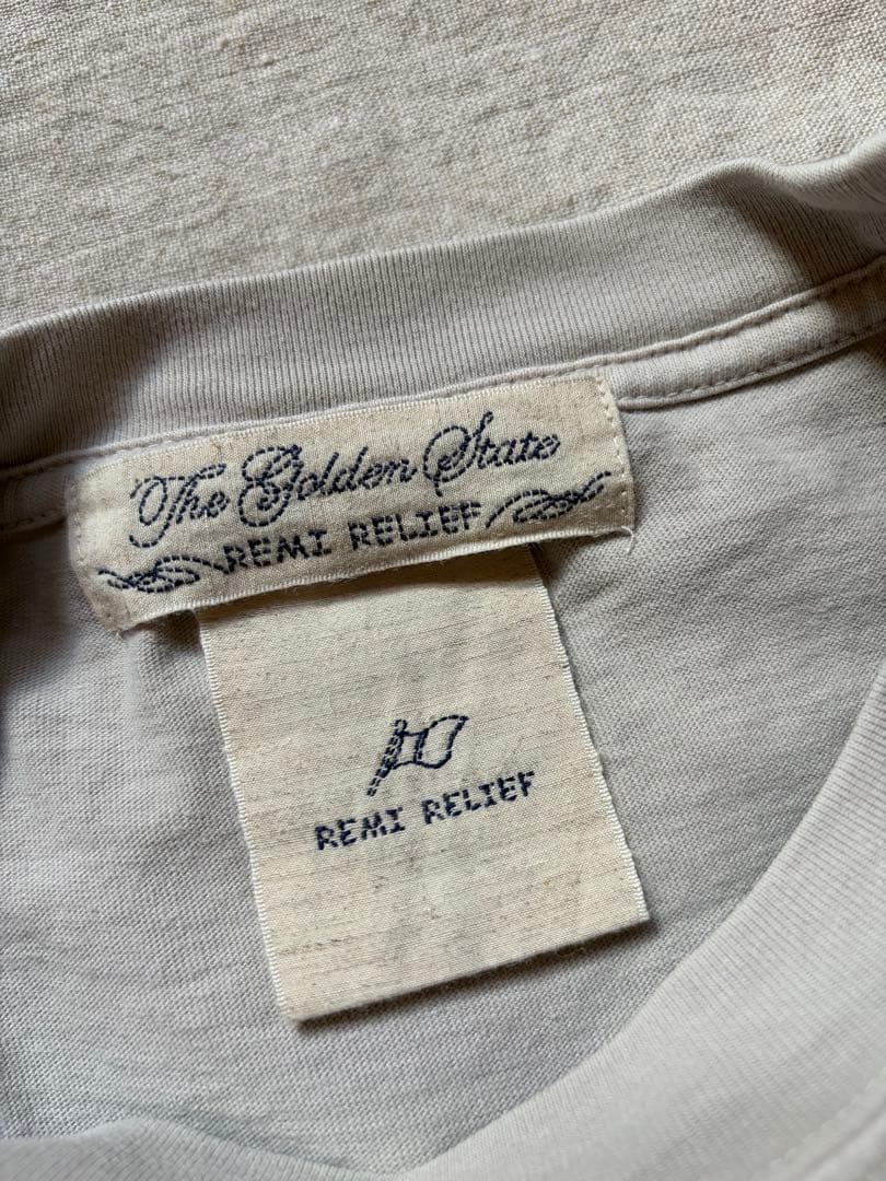 ドゥーズィエムクラス レミレリーフ BE GOOD Tシャツ