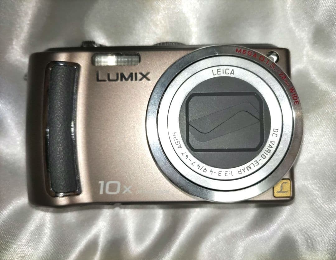 Panasonic LUMIX DMC-TZ5 デジタルカメラ　パナソニック