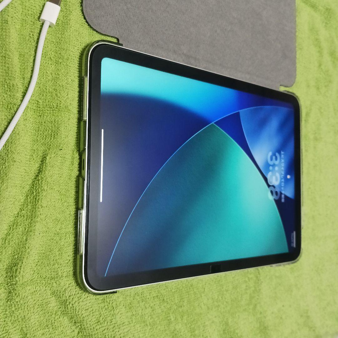 Apple iPad　A16 11世代　シルバー 充電器付き　whiffモデル