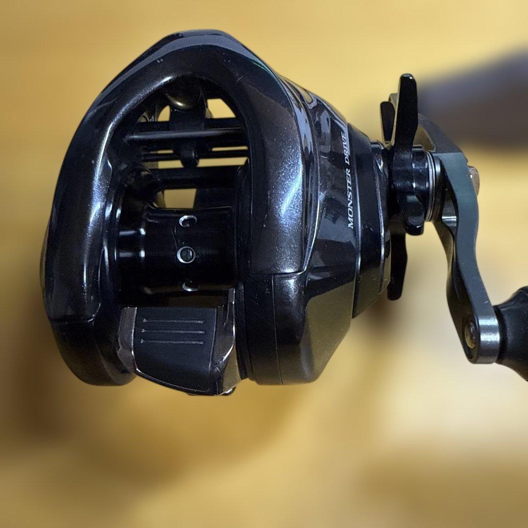 SHIMANO ANTARES DCMD 右ハンドル。 バリアルハンドル付き