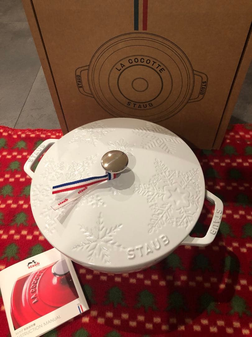 限定ストウブ スノークリスタル ココット 24cm クリスマス ホワイト