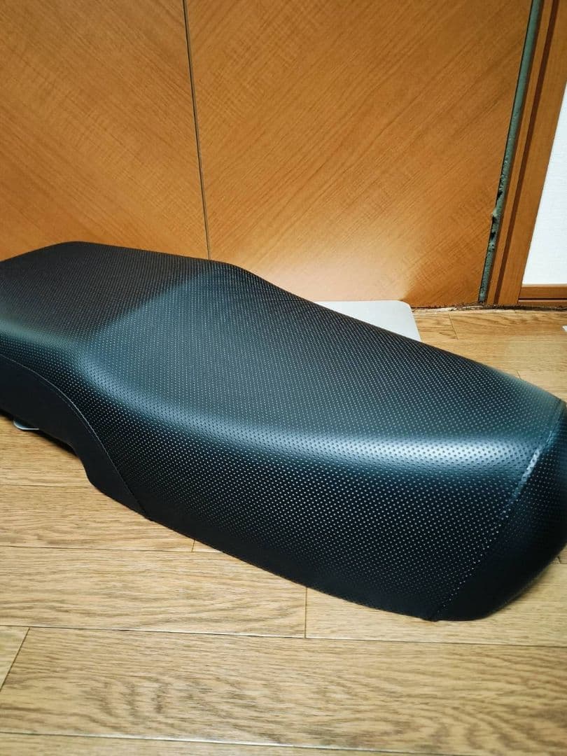 アウトスタンディング製 ダブルシート スーパーカブ クロスカブ