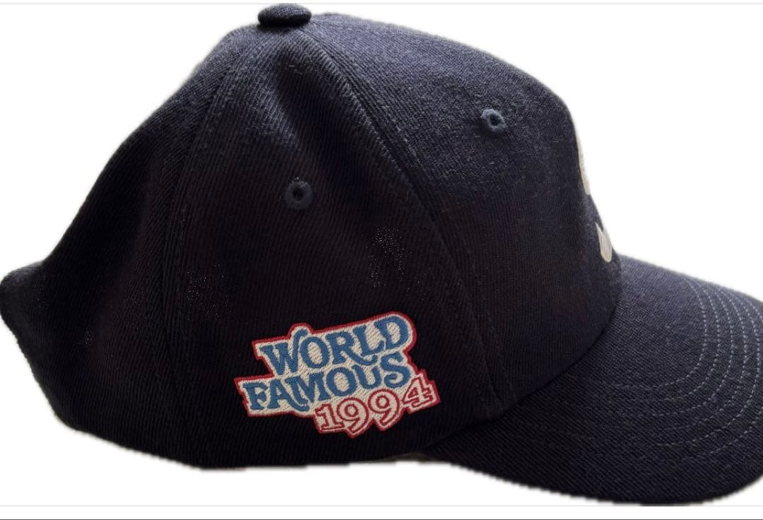 Supreme キャップ ネイビー　ステッカー付き