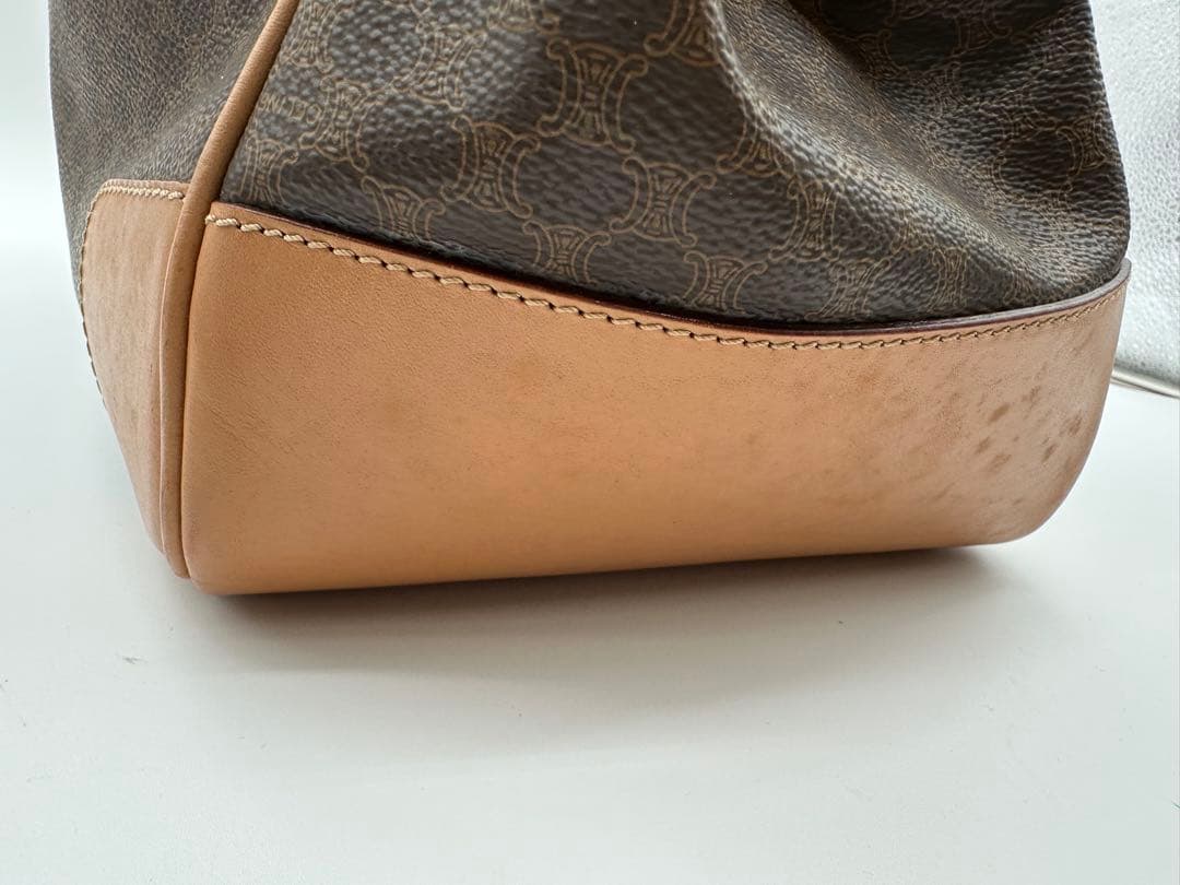 ボステリ　大幅値下げ　美品CELINE ブラウンレザートートバッグ