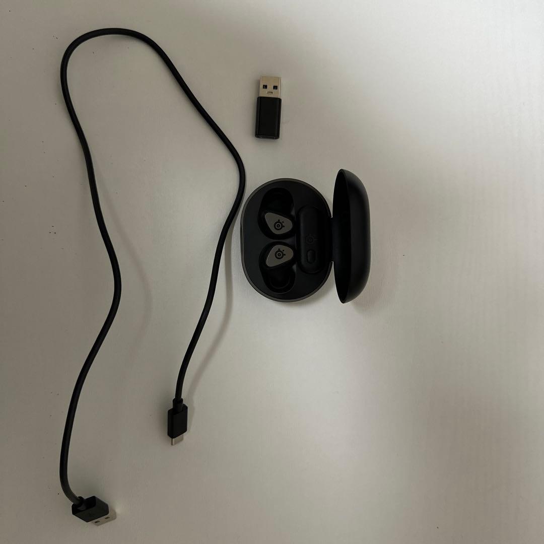 イヤホン SteelSeries Arctis Gamebuds