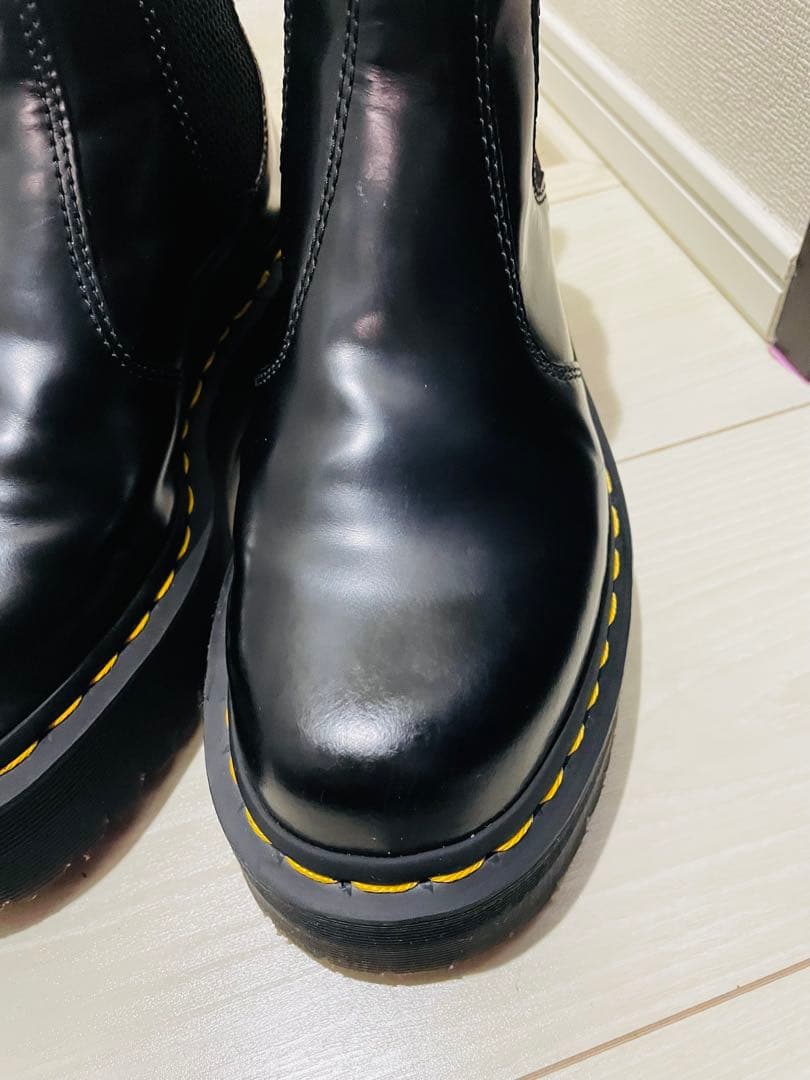 Dr. Martens サイドゴアブーツ ブラック