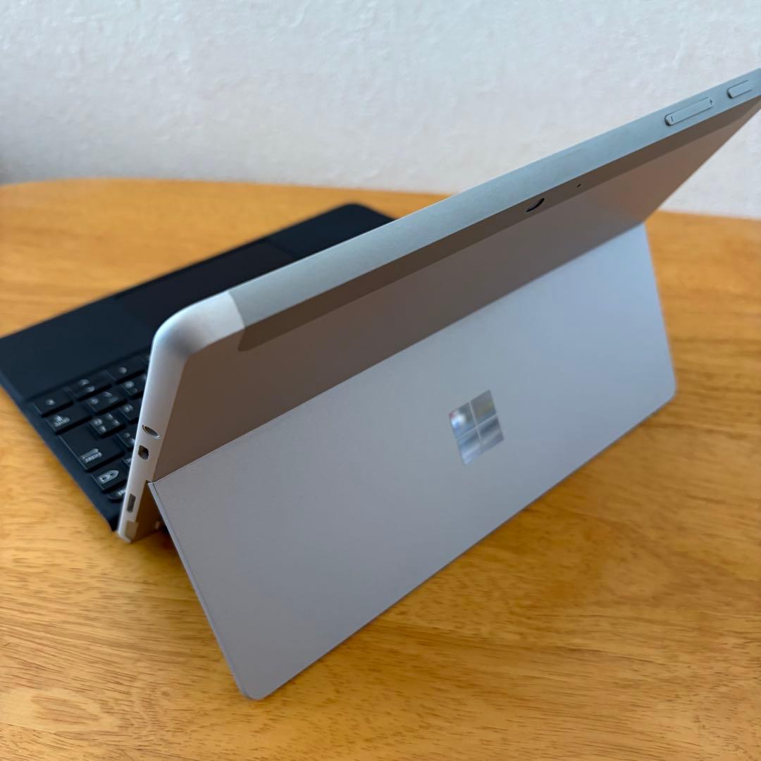 Microsoft Surface Go 3 本体