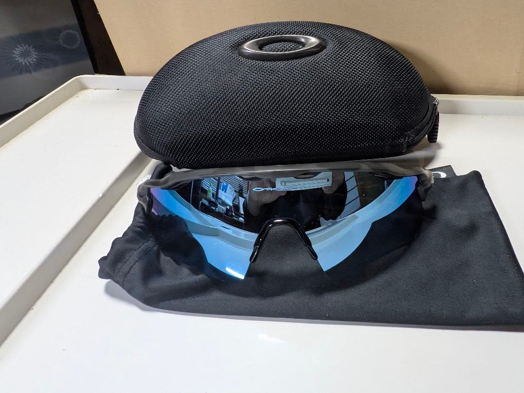 Oakley スポーツサングラス ブルー/ブラック