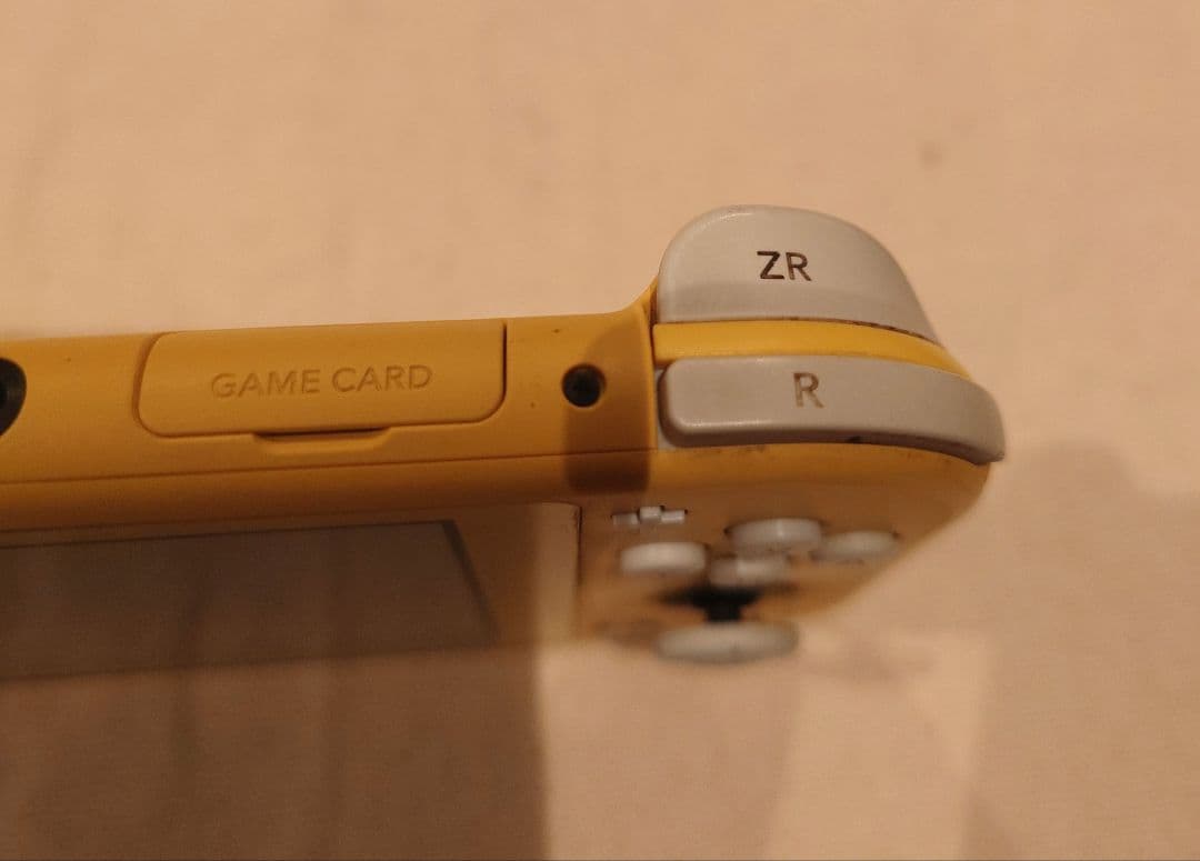 Nintendo任天堂　Switchライト　Yellow　ジャンク品