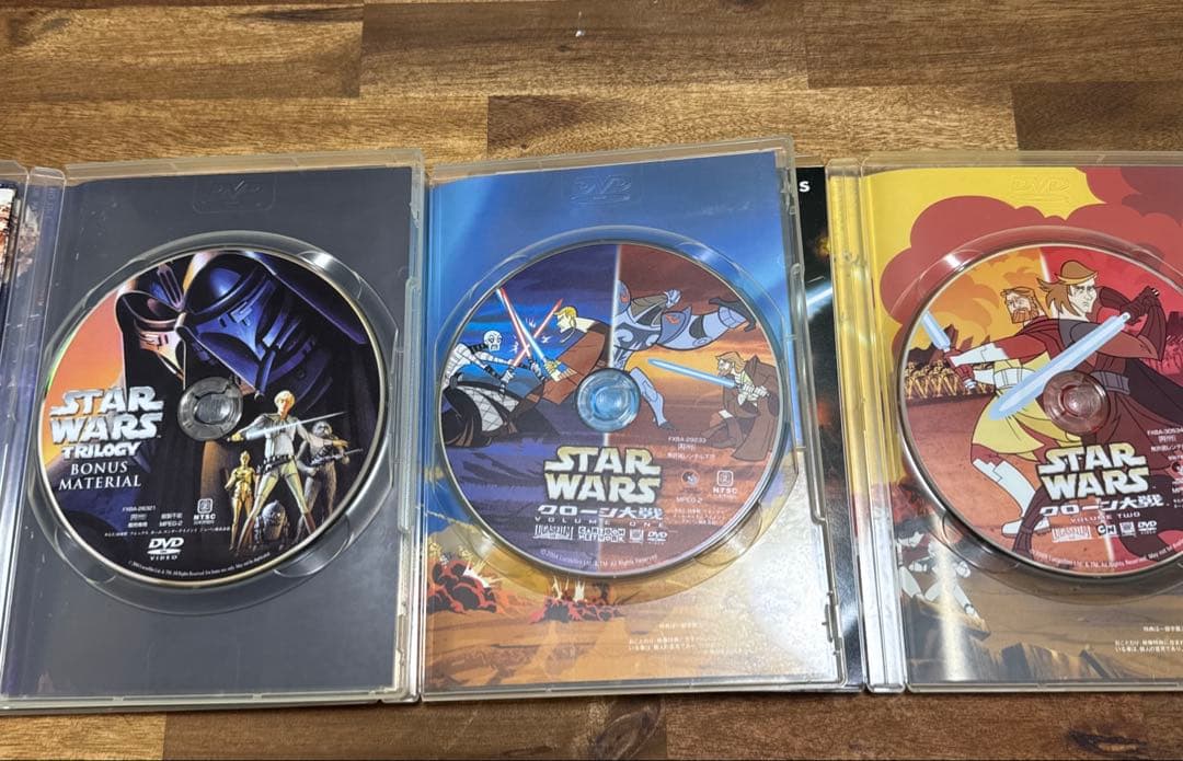 STAR WARS アニメDVD&缶入りストラップセット