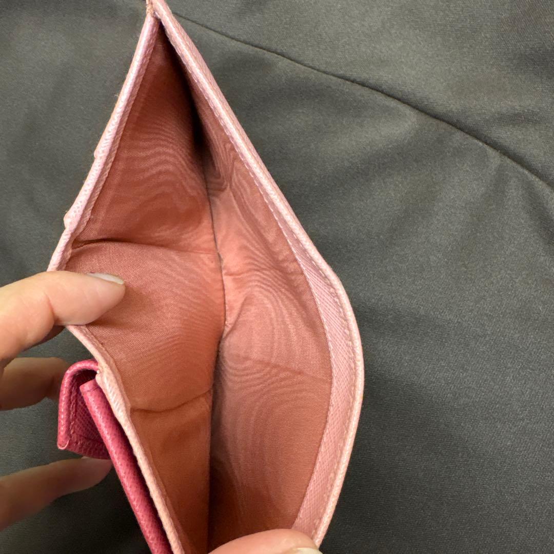 ※28日９時までに売れなければ一旦終了します！ プラダ　PRADA 二つ折り財布