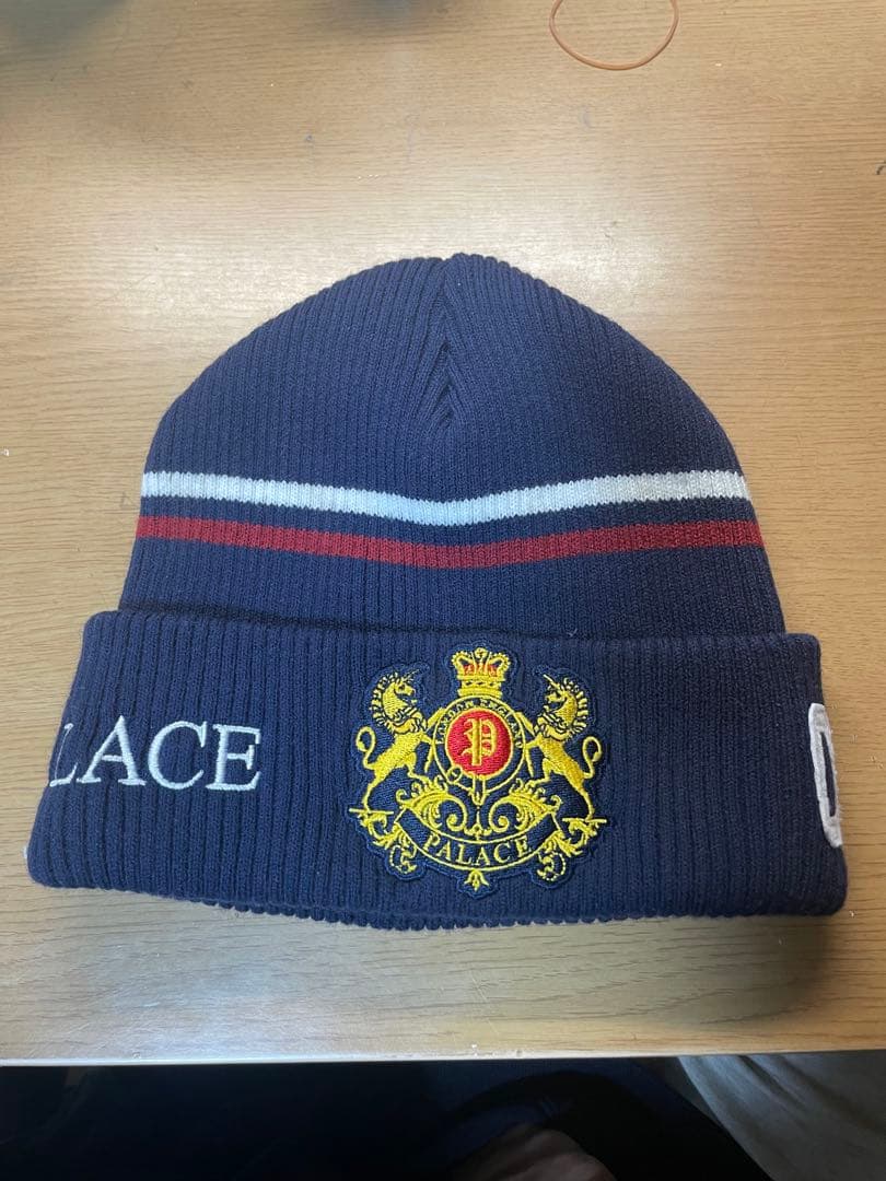 PALACE ネイビー ビーニー