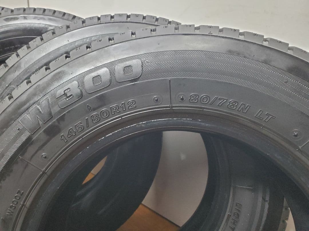 145/80R12 80/78N LT ブリヂストン W300