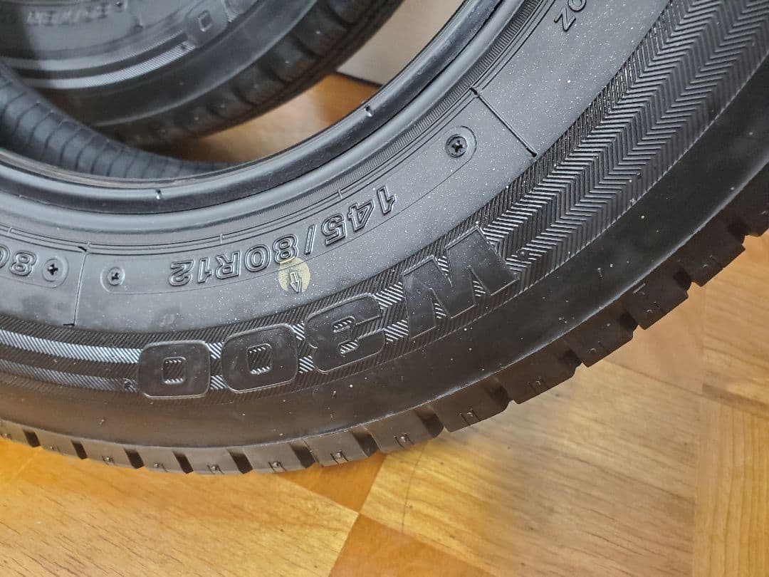 145/80R12 80/78N LT ブリヂストン W300